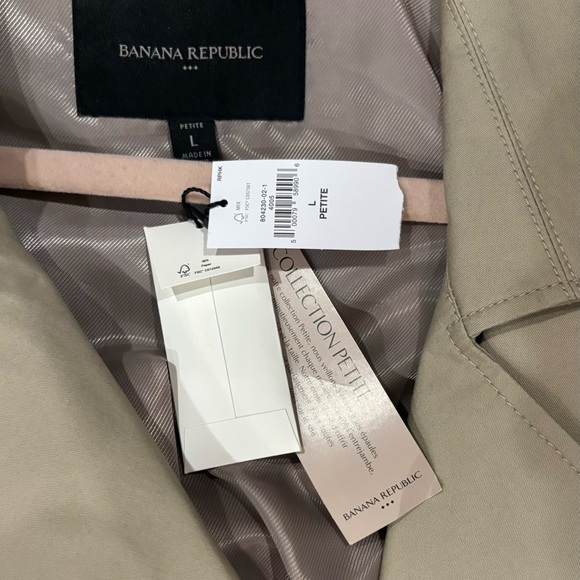 NWT Banana Republic trench coat L Petit - Picture 2 of 3